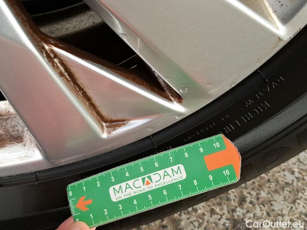  Peugeot  3008  Active Pack 1.2 PureTech 130CV BVA8 E6d #8