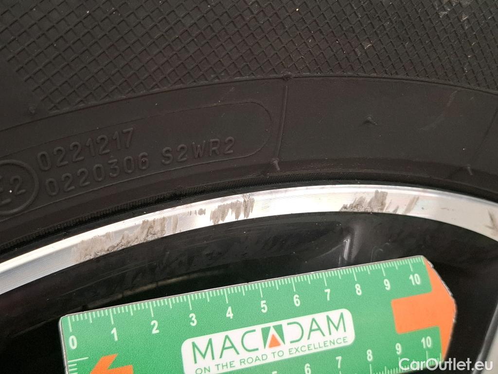  Peugeot  5008  Allure 1.5 HDi 130CV BVA8 7 Sieges E6d #25