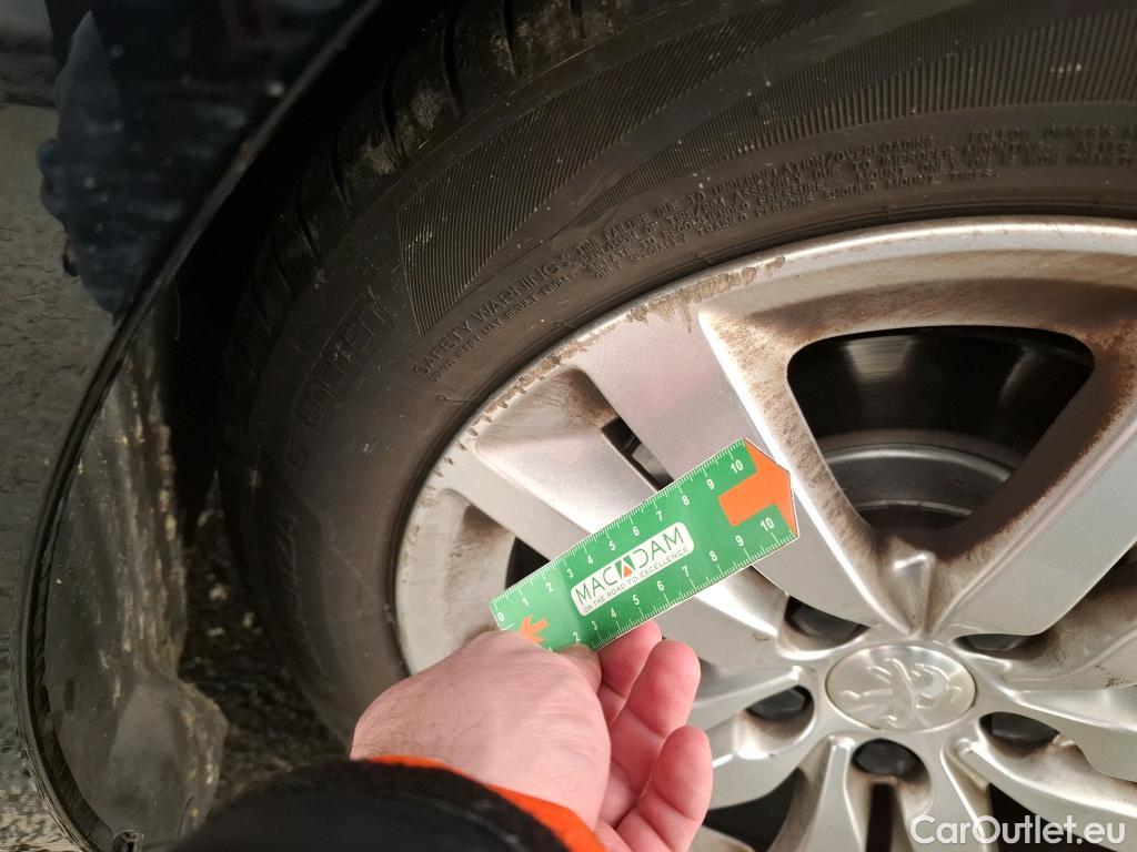  Peugeot  308  SW Active Business 1.5 HDi 130CV BVA8 E6d #13