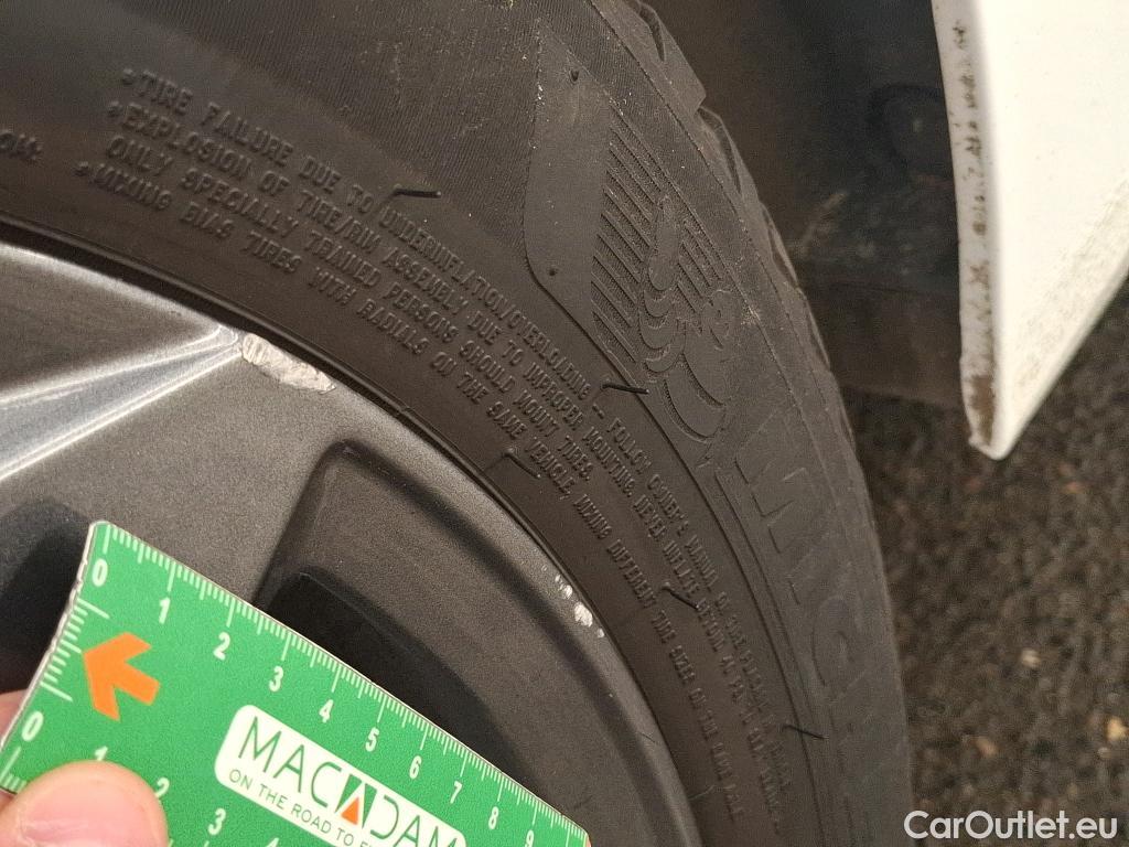  Peugeot  308  Active Pack 1.5 HDi 130CV BVA8 E6d #46