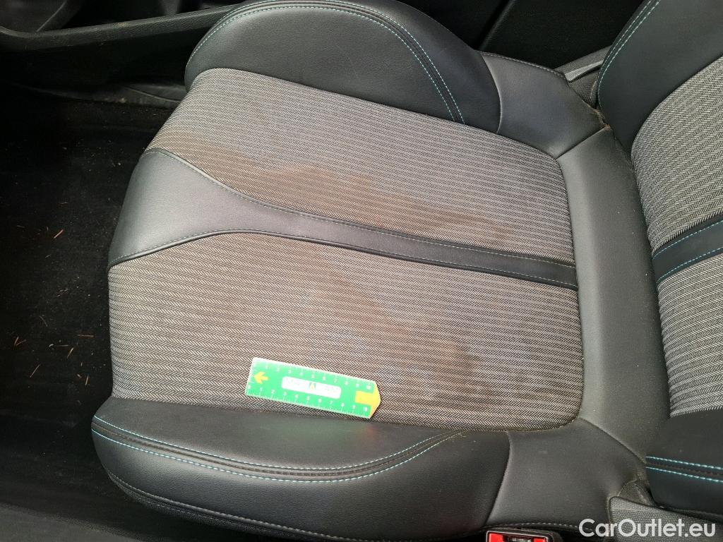  Peugeot  5008  Allure 1.5 HDi 130CV BVA8 7 Sieges E6d #40