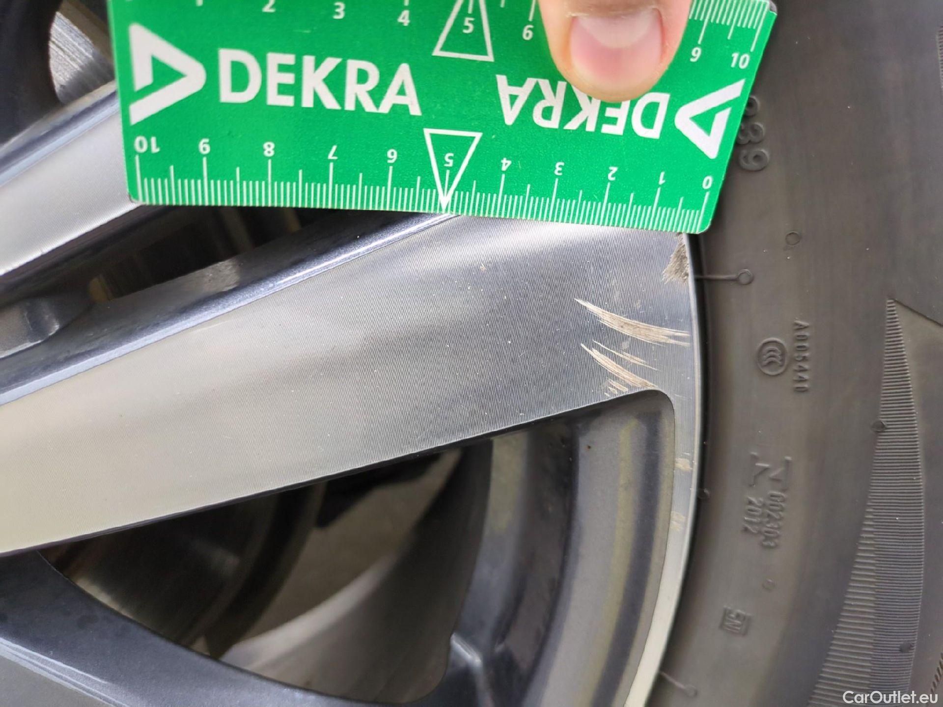  Peugeot  3008  II Allure 1.5 HDi 130CV BVA8 E6d #11