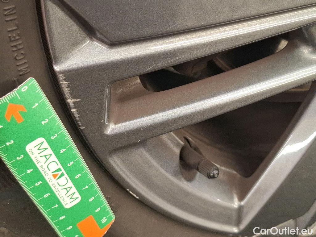  Peugeot  308  Active Pack 1.5 HDi 130CV BVA8 E6d #42