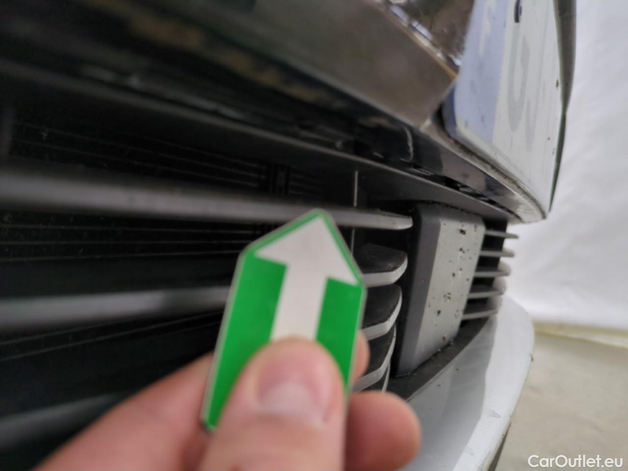  Peugeot  3008  II Allure 1.5 HDi 130CV BVA8 E6d #21