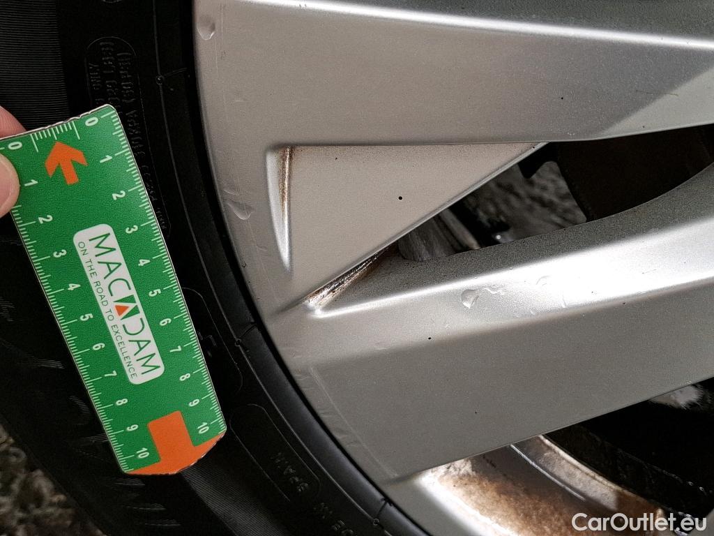  Peugeot  3008  Active Pack 1.2 PureTech 130CV BVA8 E6d #14