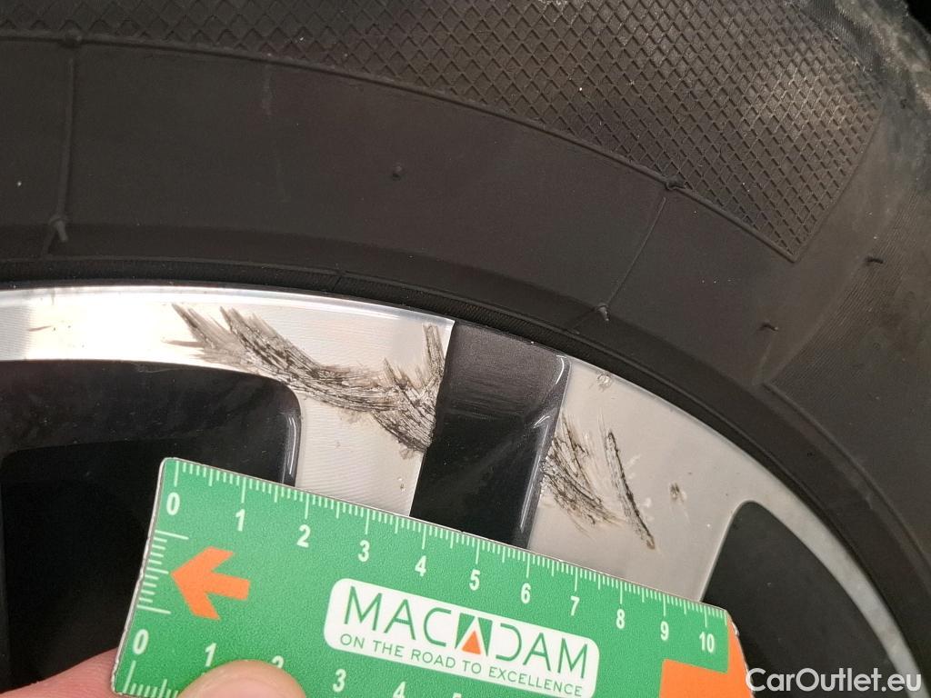  Peugeot  5008  Allure 1.5 HDi 130CV BVA8 7 Sieges E6d #26