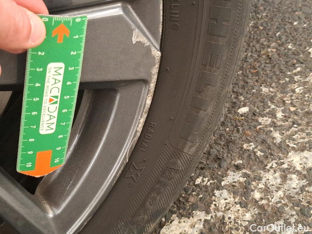  Peugeot  308  Active Pack 1.5 HDi 130CV BVA8 E6d #25