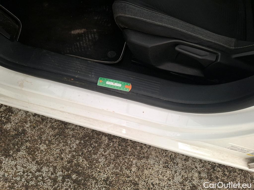  Peugeot  308  Active Pack 1.5 HDi 130CV BVA8 E6d #51