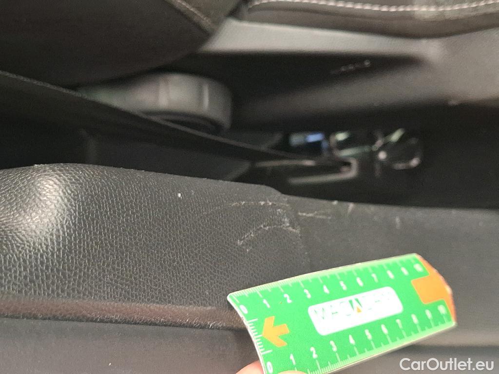  Peugeot  308  Active Pack 1.5 HDi 130CV BVA8 E6d #55