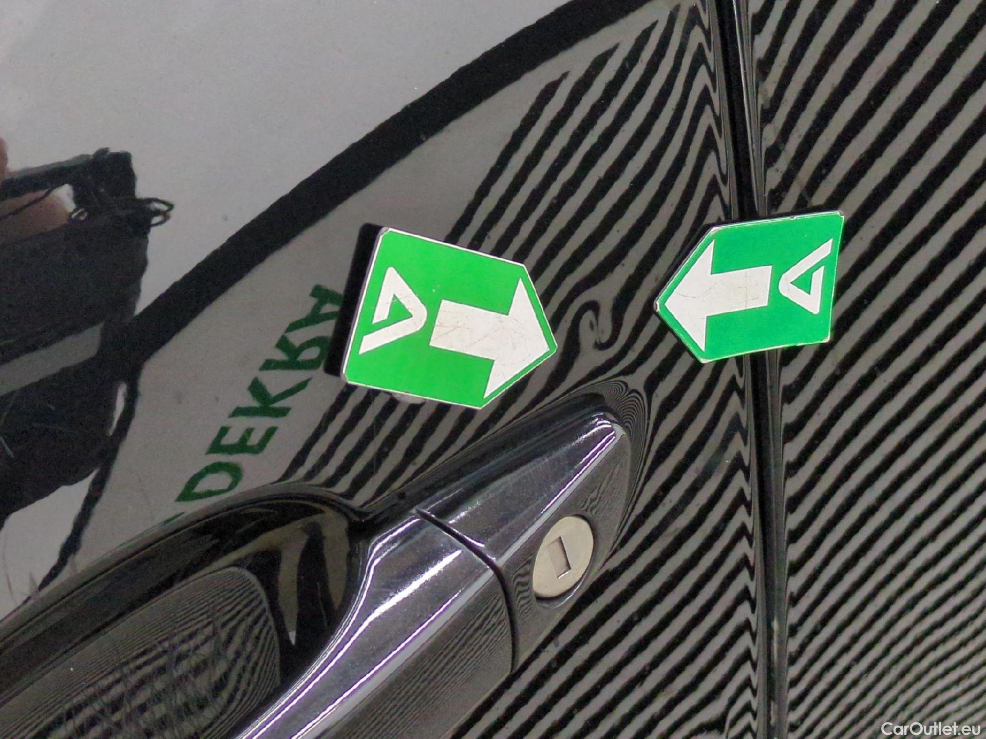  Peugeot  3008  II Allure 1.5 HDi 130CV BVA8 E6d #17