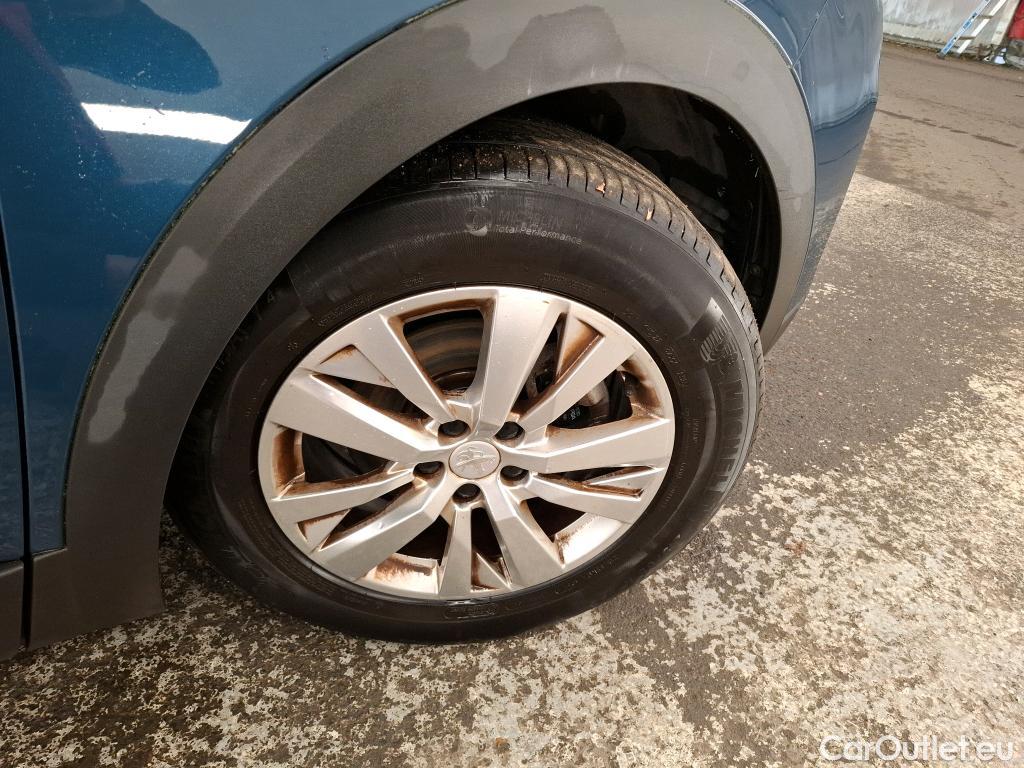  Peugeot  3008  Active Pack 1.2 PureTech 130CV BVA8 E6d #21