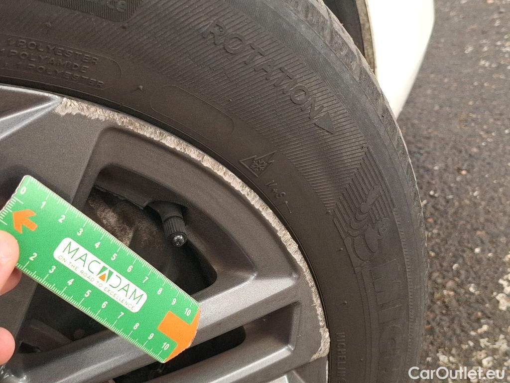  Peugeot  308  Active Pack 1.5 HDi 130CV BVA8 E6d #24