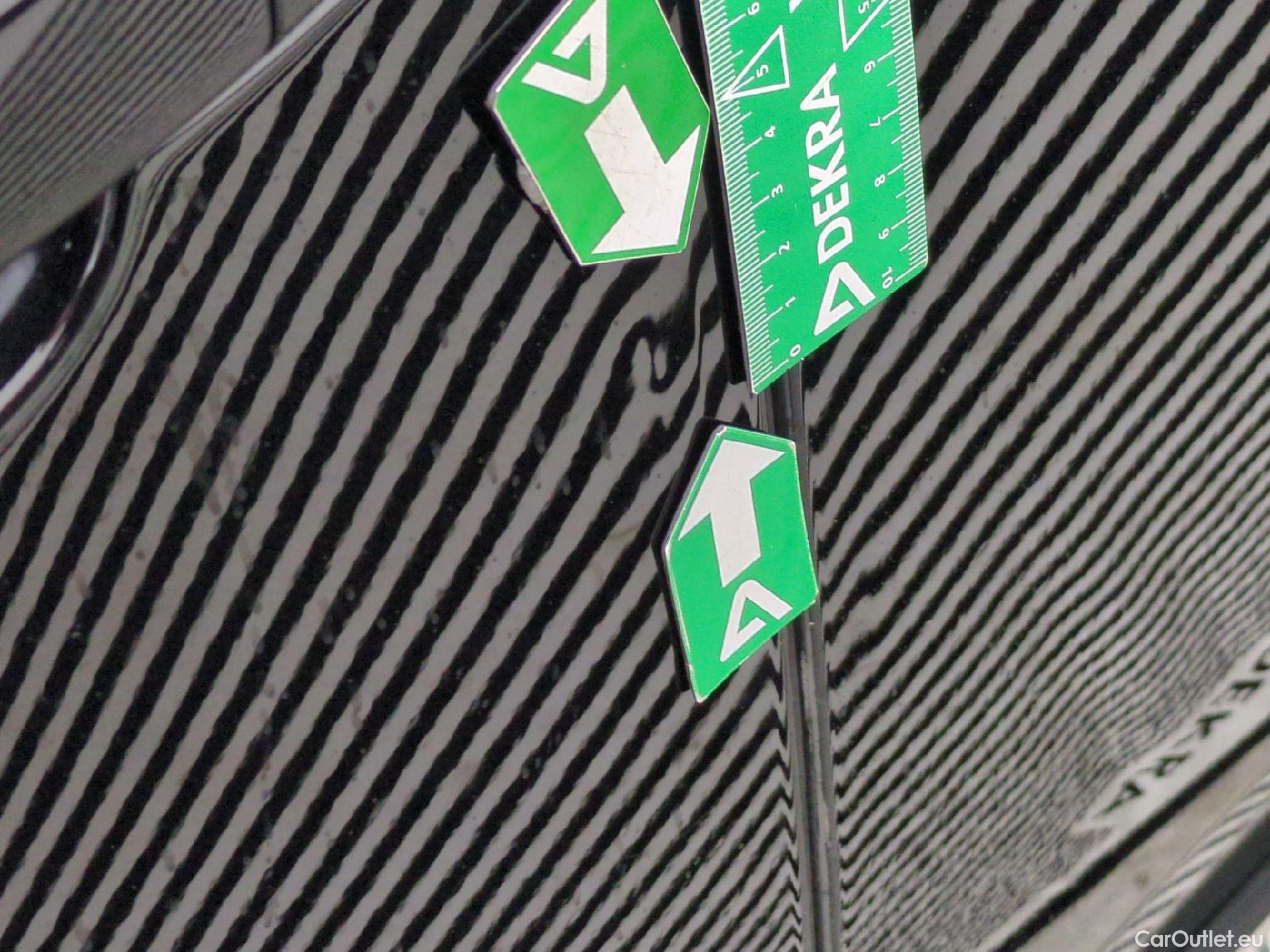  Peugeot  3008  II Allure 1.5 HDi 130CV BVA8 E6d #15