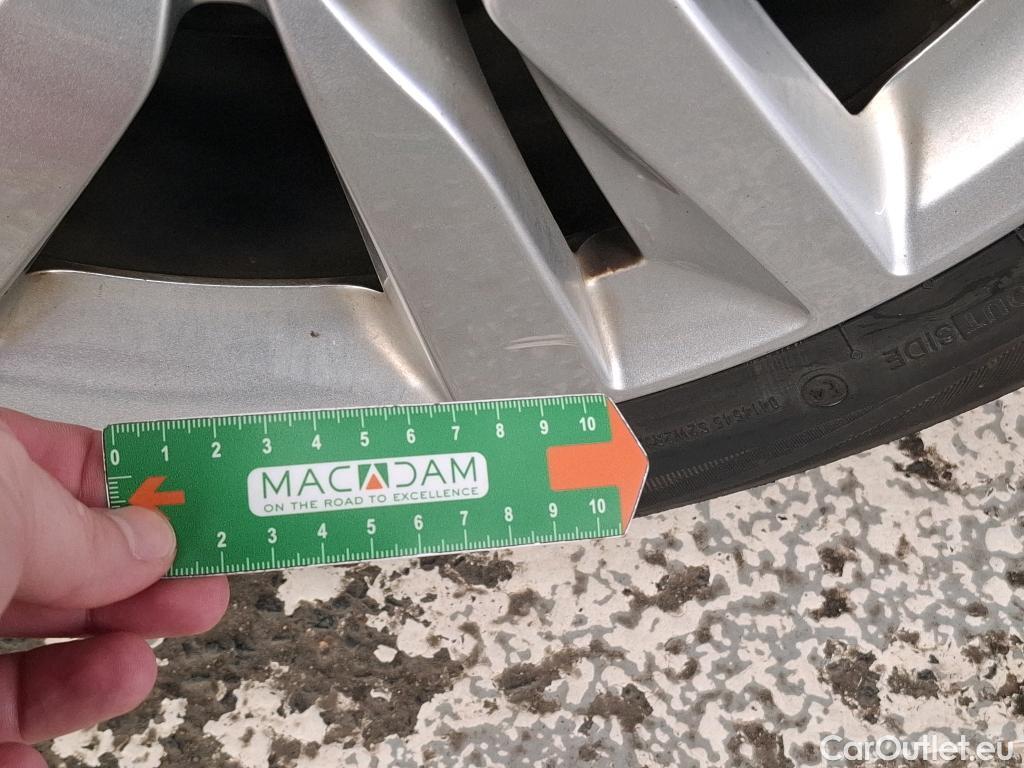  Peugeot  308  SW Active Business 1.5 HDi 130CV BVA8 E6d #38