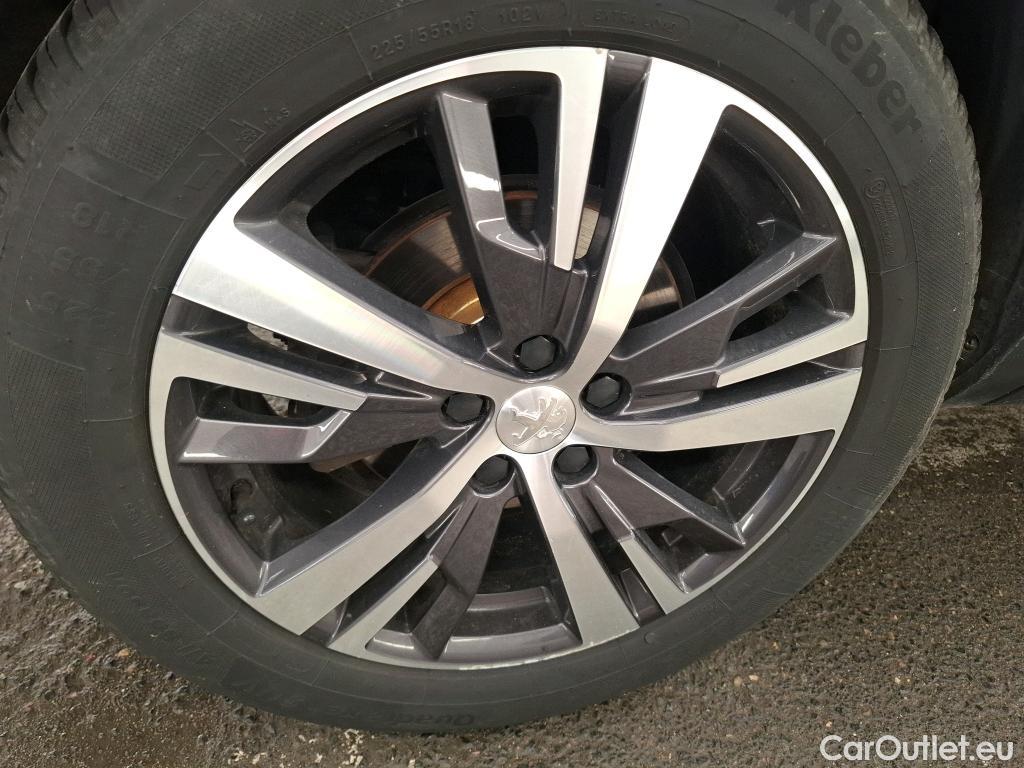  Peugeot  5008  Allure 1.5 HDi 130CV BVA8 7 Sieges E6d #21