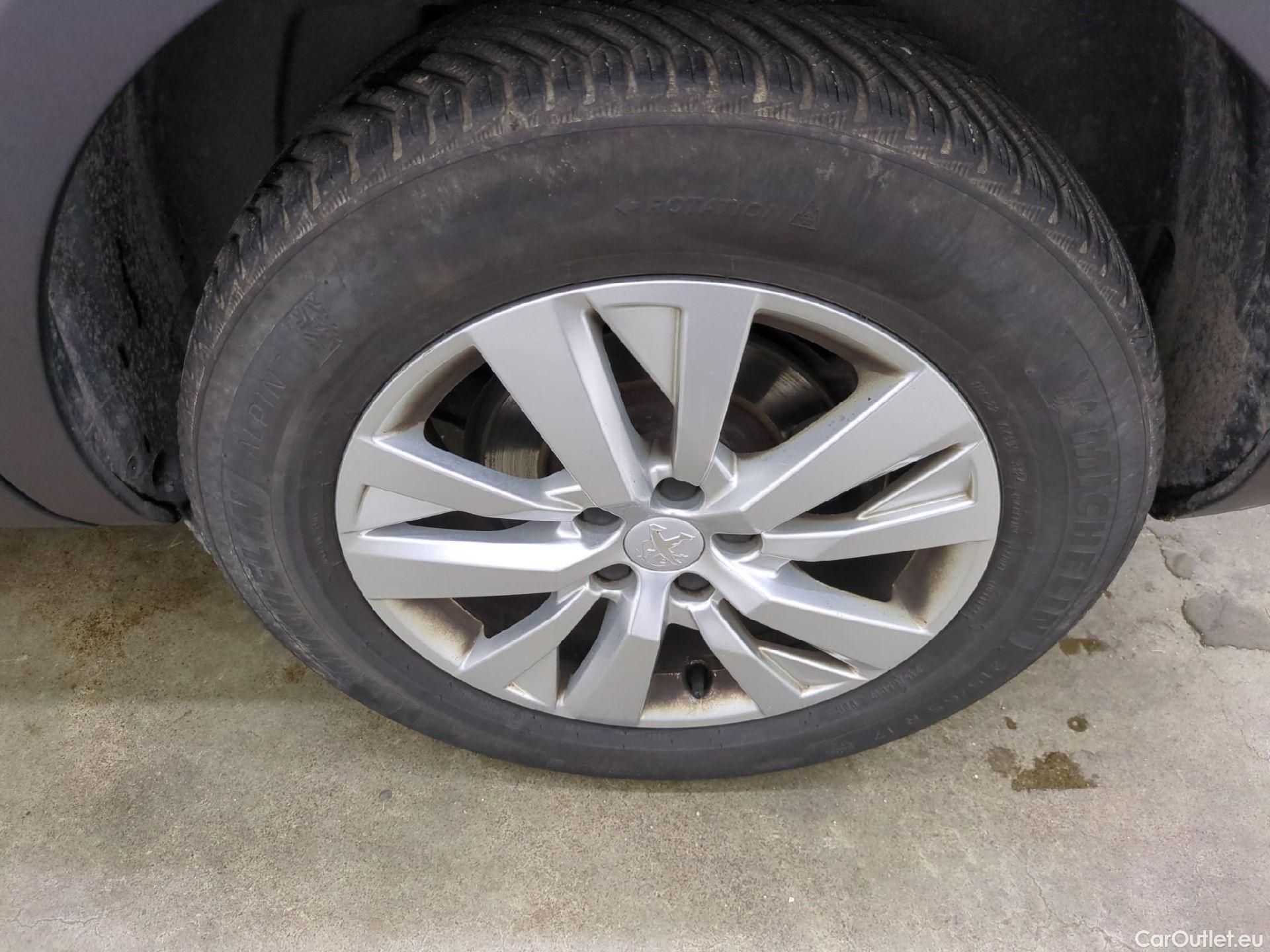  Peugeot  5008  Active Pack 1.5 HDi 130CV BVA8 7 Sieges E6d #23