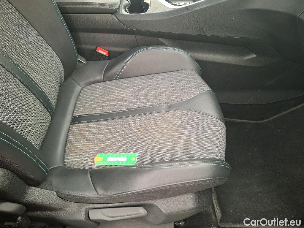  Peugeot  5008  Allure Pack 1.5 HDi 130CV BVA8 7 Sieges E6d #50