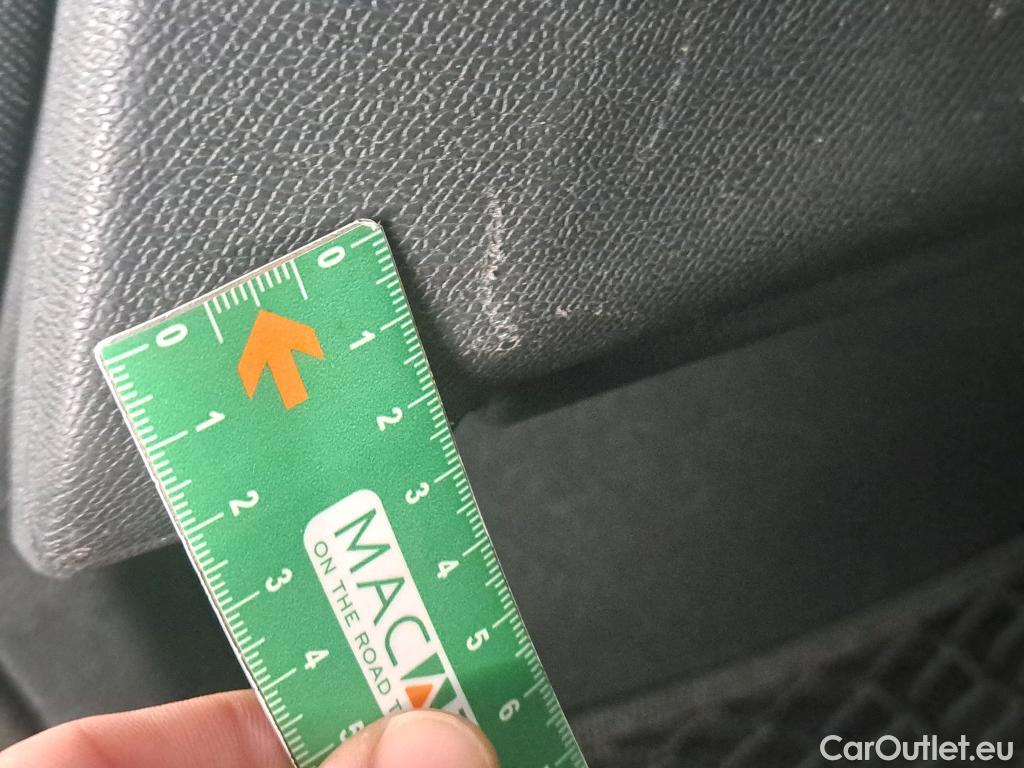  Peugeot  5008  Active Business 1.5 HDi 130CV BVA8 7 Sieges E6d #28