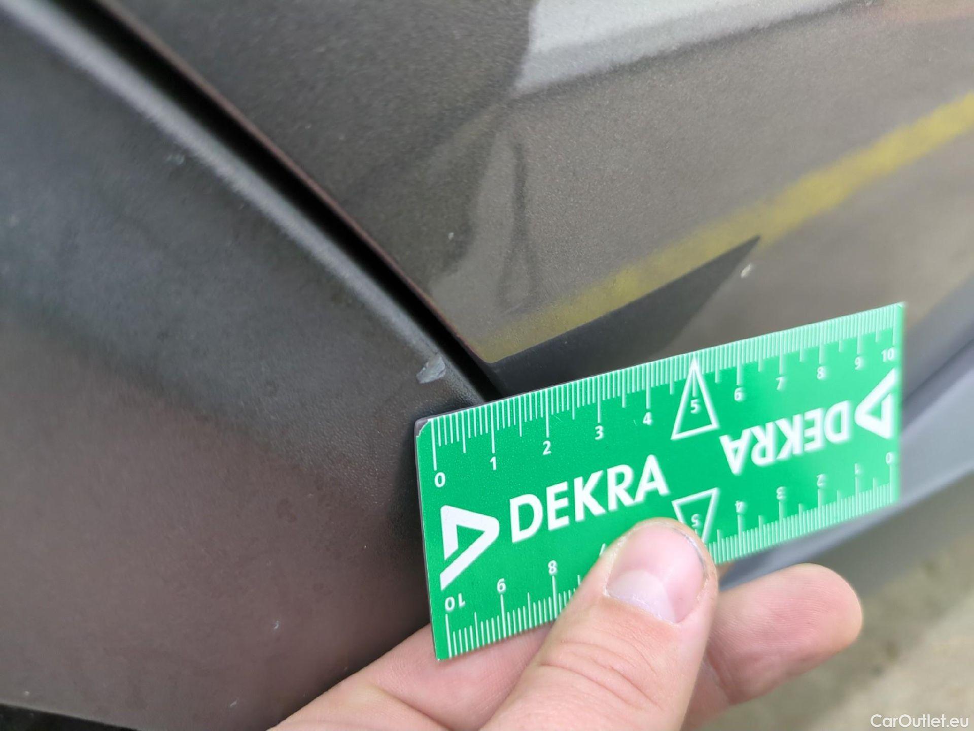  Peugeot  5008  Active Pack 1.5 HDi 130CV BVA8 7 Sieges E6d #36