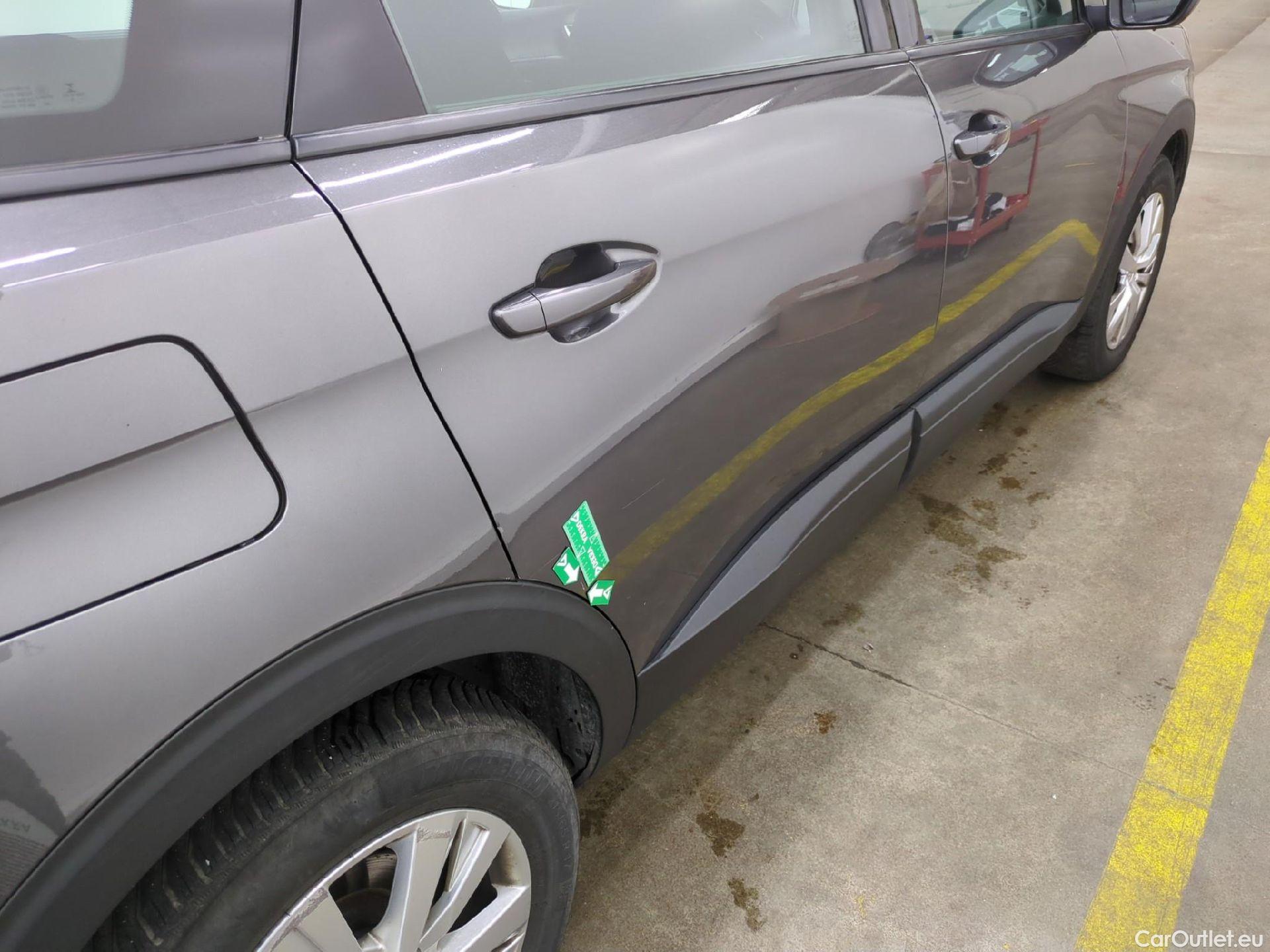  Peugeot  5008  Active Pack 1.5 HDi 130CV BVA8 7 Sieges E6d #33