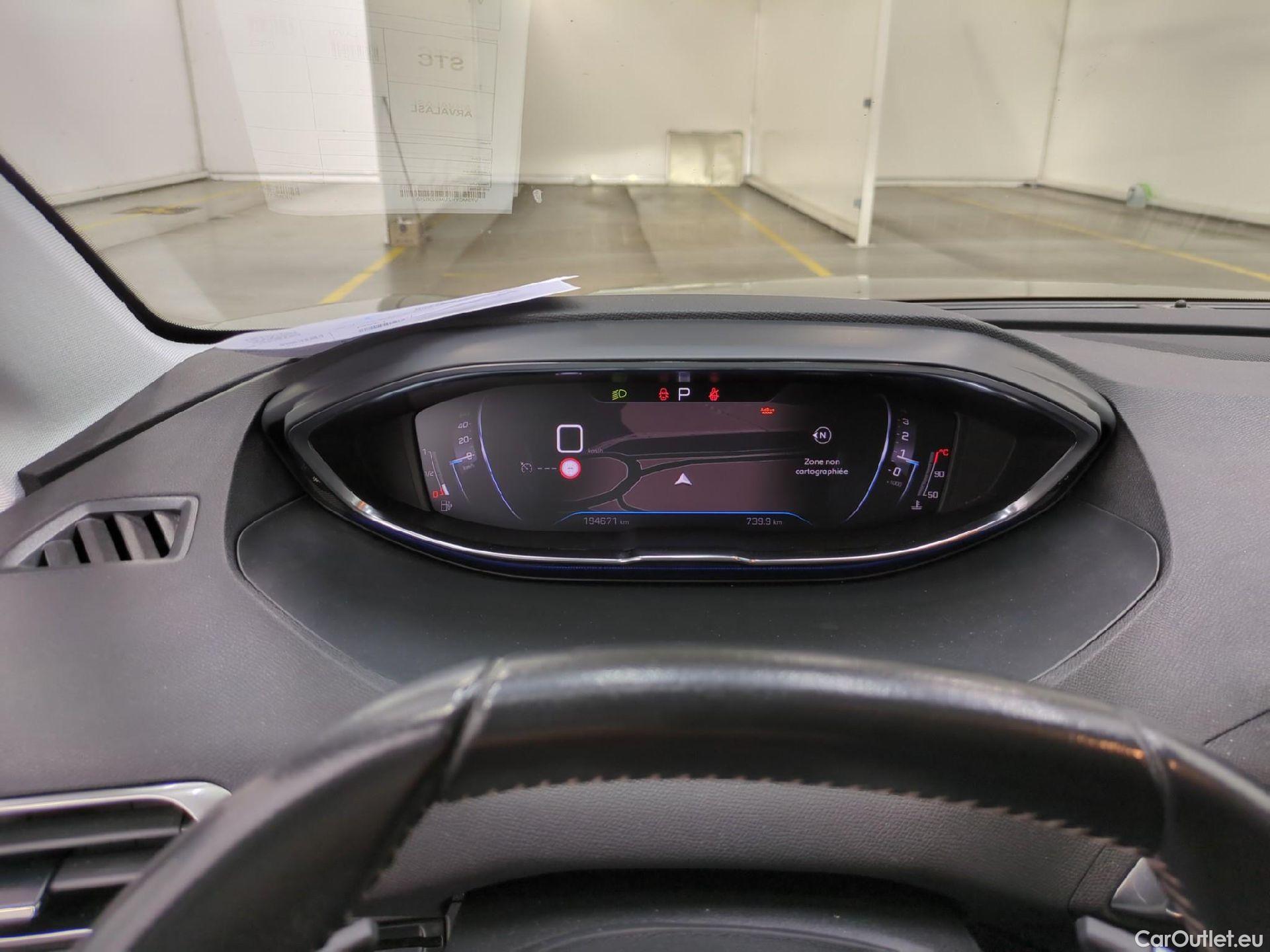  Peugeot  5008  Active Pack 1.5 HDi 130CV BVA8 7 Sieges E6d #3