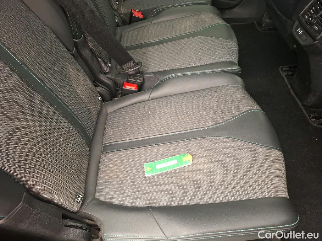  Peugeot  5008  Allure Pack 1.5 HDi 130CV BVA8 7 Sieges E6d #51