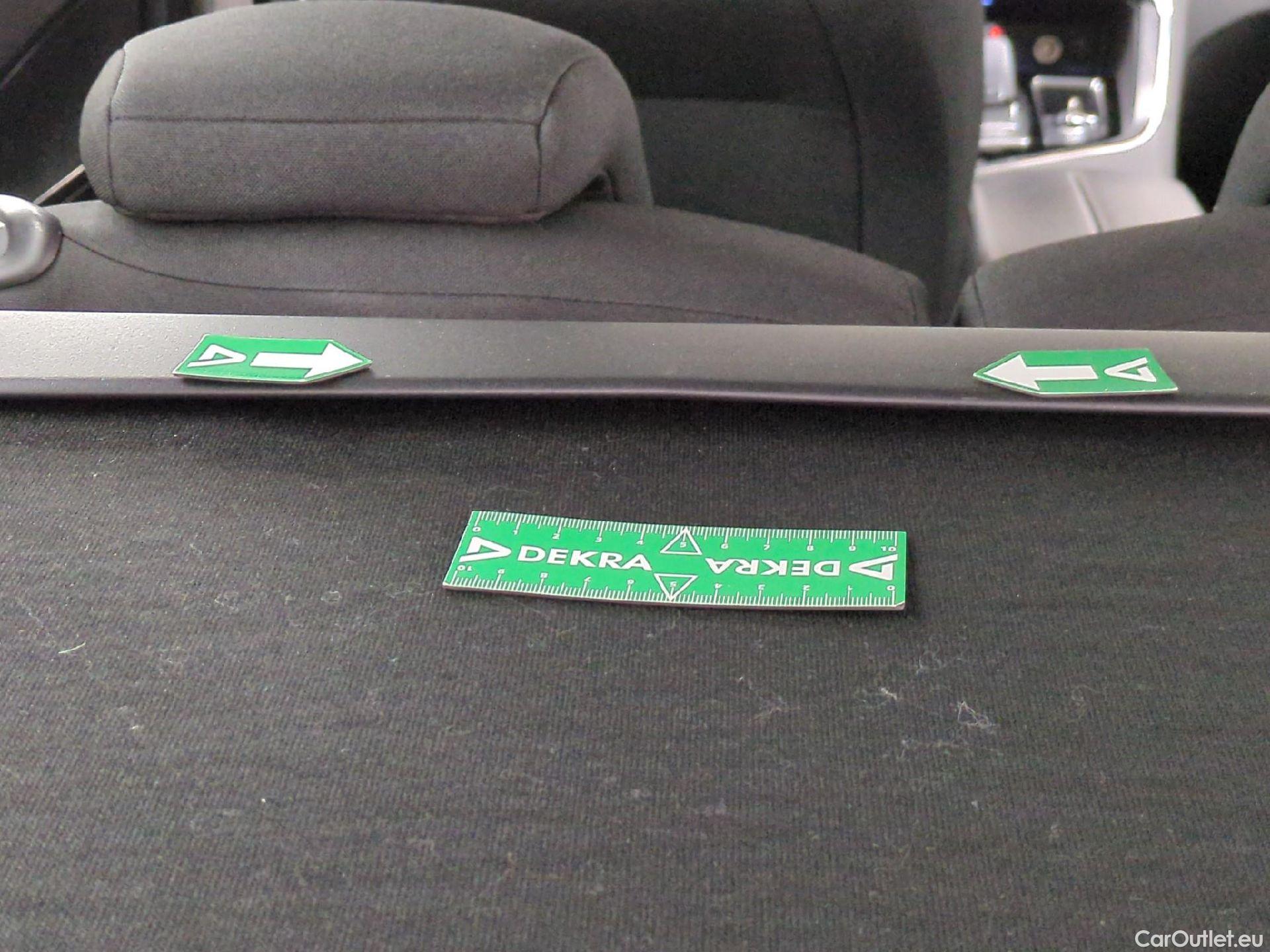  Peugeot  5008  Active Pack 1.5 HDi 130CV BVA8 7 Sieges E6d #12