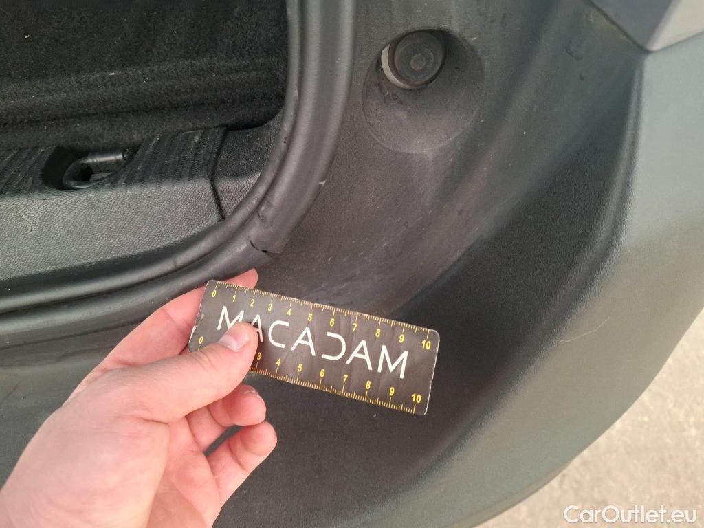  Peugeot  5008  Active Pack 1.5 HDi 130CV BVA8 7 Sieges E6d #21