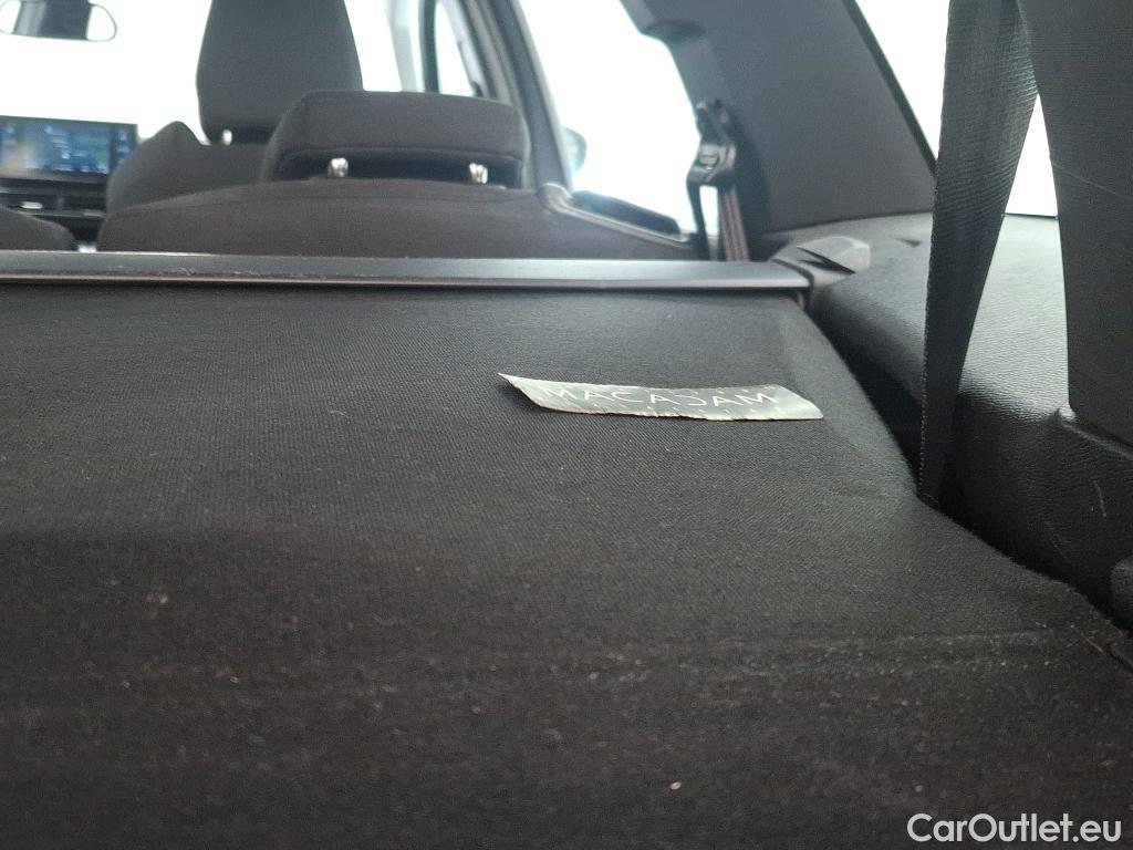  Peugeot  5008  Active Pack 1.5 HDi 130CV BVA8 7 Sieges E6d #29