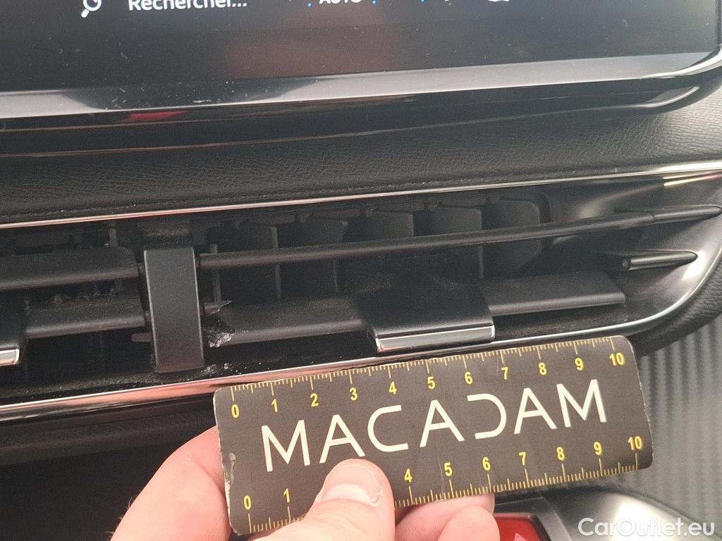  Peugeot  5008  Active Pack 1.5 HDi 130CV BVA8 7 Sieges E6d #11