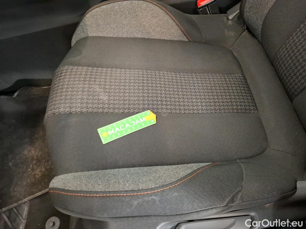  Peugeot  5008  Active Business 1.5 HDi 130CV BVA8 E6d
 #32