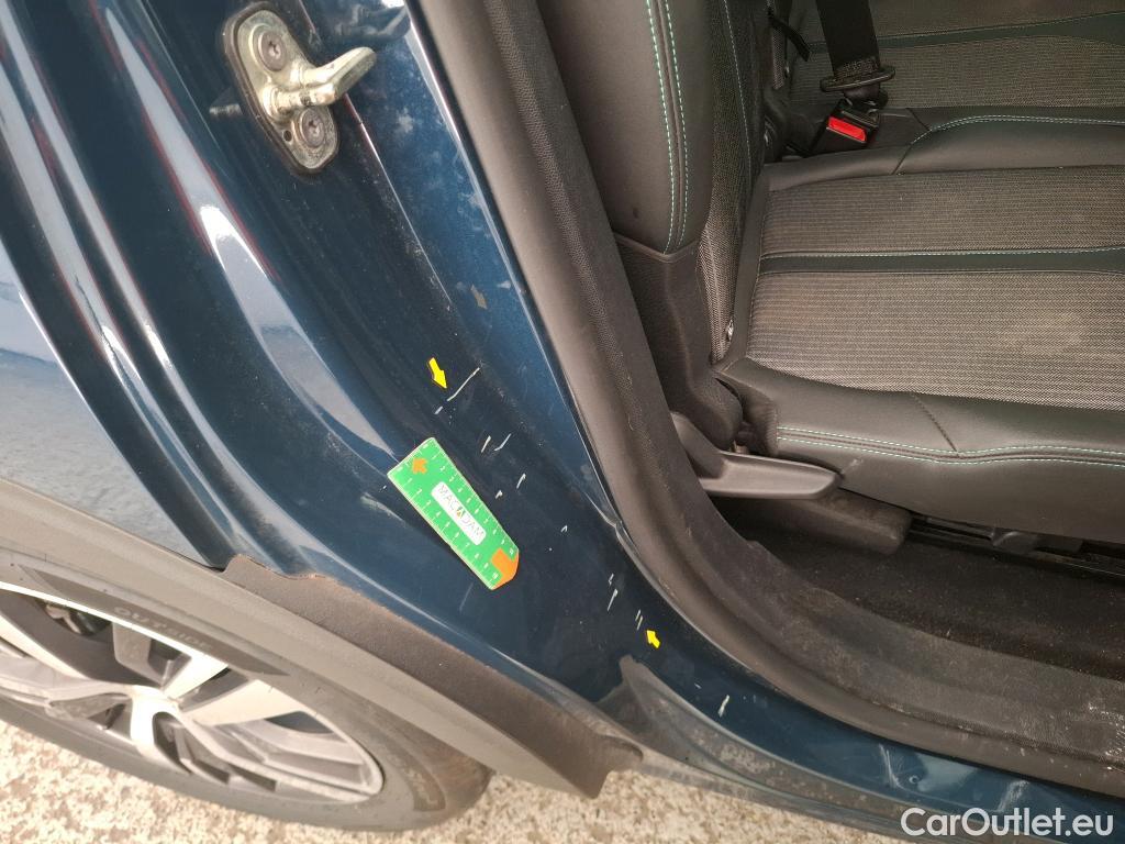  Peugeot  5008  Allure Pack 1.5 HDi 130CV BVA8 7 Sieges E6d #18