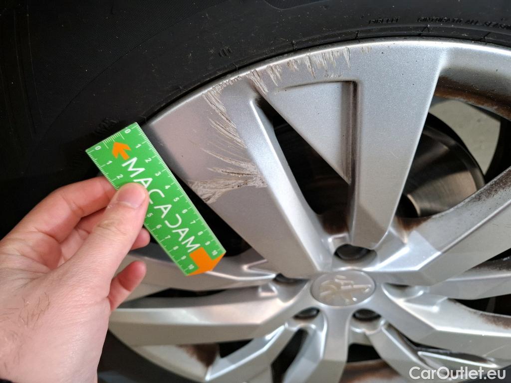  Peugeot  5008  Active Business 1.5 HDi 130CV BVA8 E6d
 #9