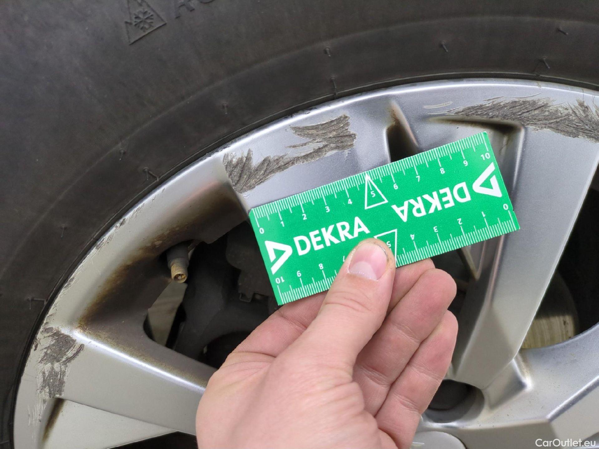  Peugeot  5008  Active Pack 1.5 HDi 130CV BVA8 7 Sieges E6d #30