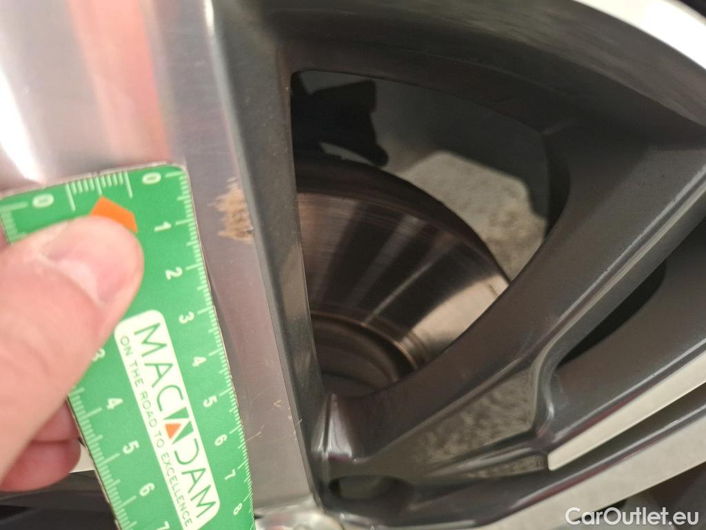  Peugeot  5008  Allure Pack 1.5 HDi 130CV BVA8 7 Sieges E6d #33