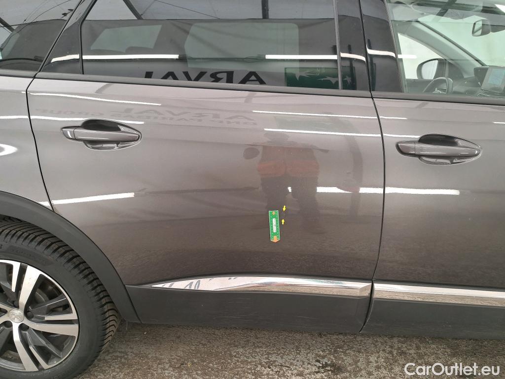  Peugeot  5008  Allure Pack 1.5 HDi 130CV BVA8 7 Sieges E6d #10