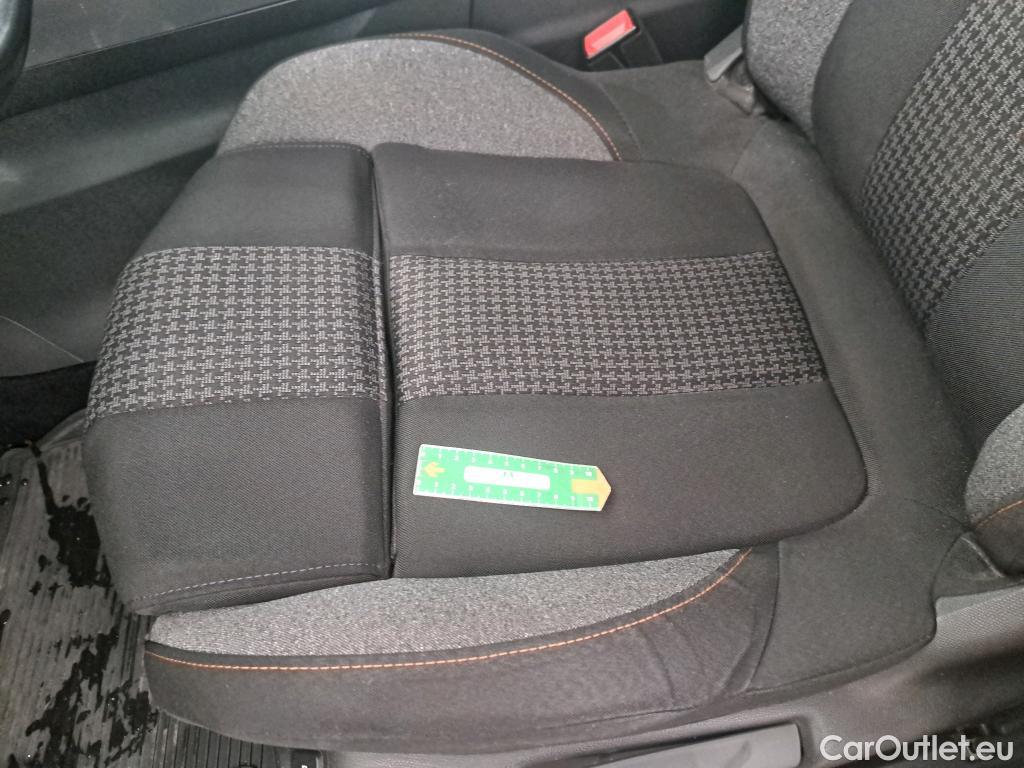  Peugeot  5008  Active Business 1.5 HDi 130CV BVA8 7 Sieges E6d #33