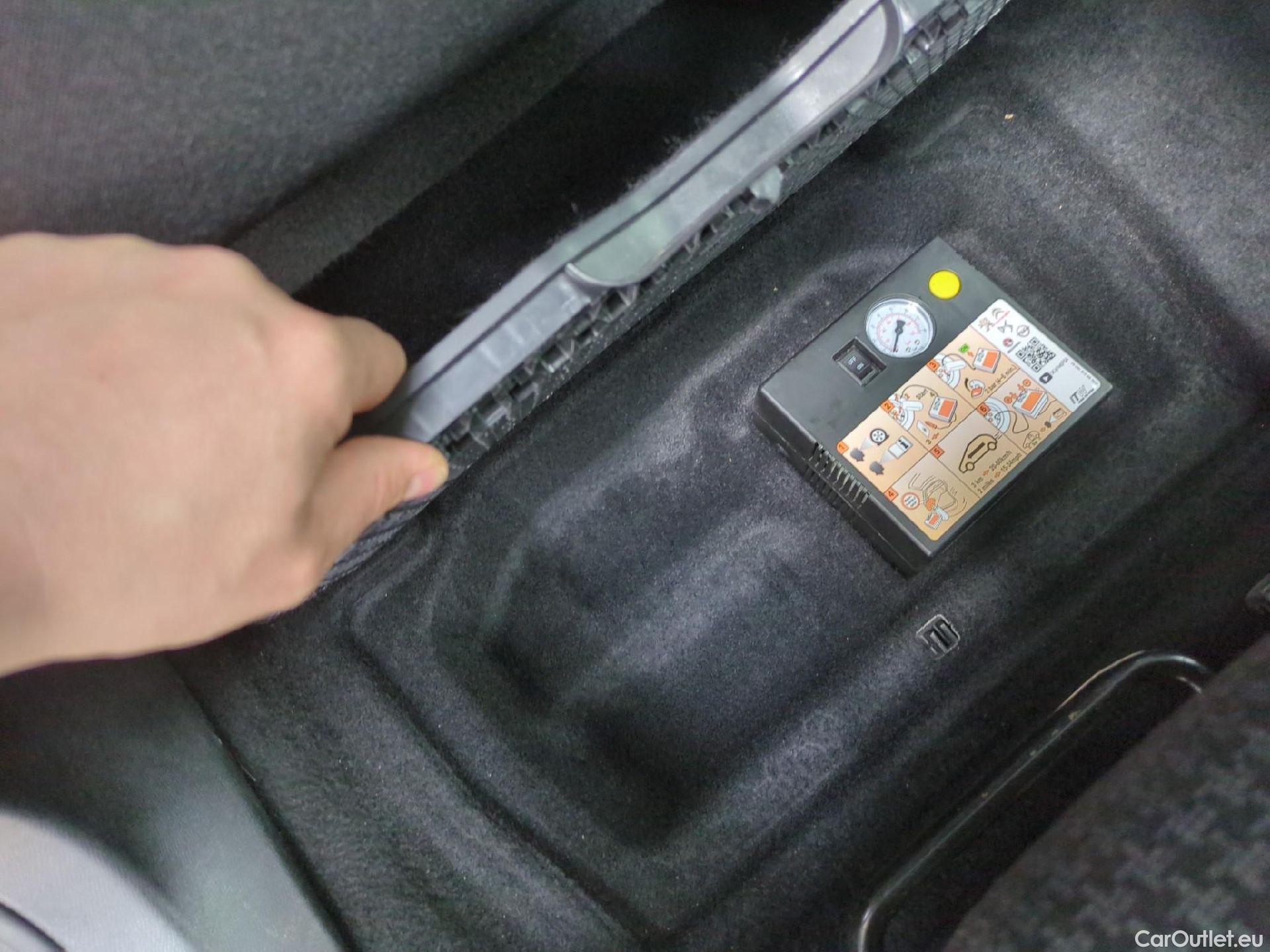  Peugeot  5008  Active Pack 1.5 HDi 130CV BVA8 7 Sieges E6d #14