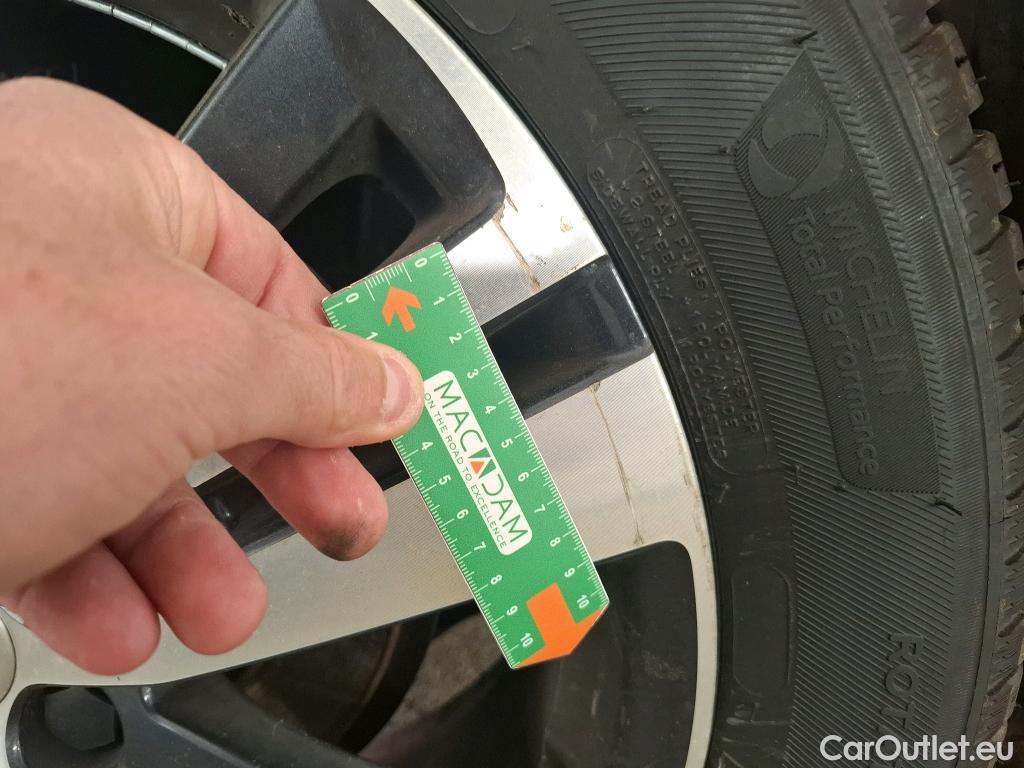  Peugeot  5008  Allure Business 1.5 HDi 130CV BVA8 7 Sieges E6d #23