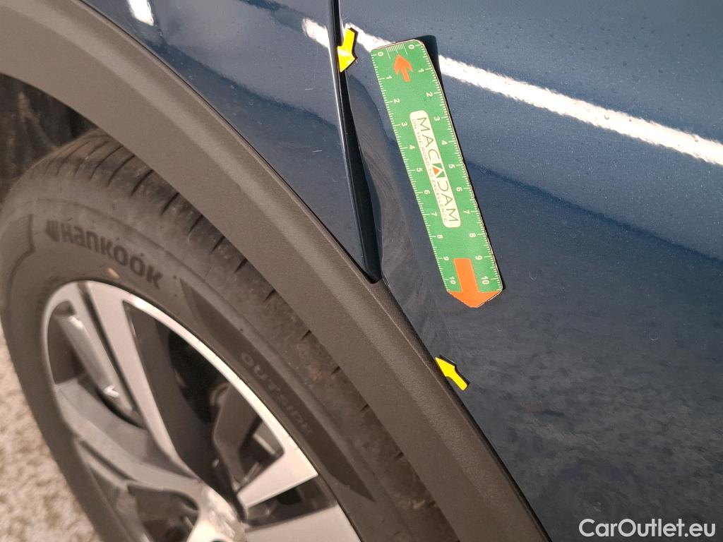  Peugeot  5008  Allure Pack 1.5 HDi 130CV BVA8 7 Sieges E6d #12