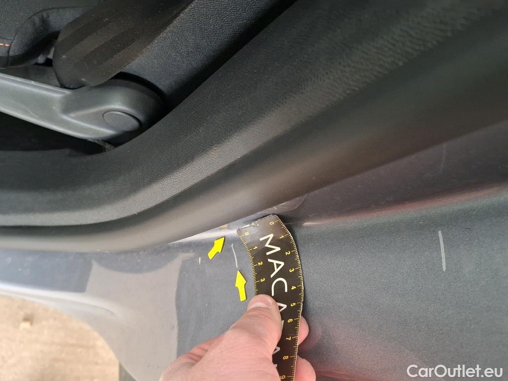  Peugeot  5008  Active Pack 1.5 HDi 130CV BVA8 7 Sieges E6d #17