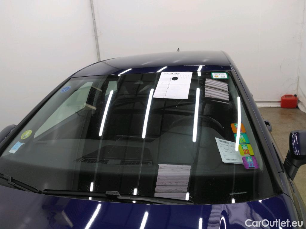  Volkswagen  Golf  VOLKSWAGEN / 2020 / 5P / Berline 2.0 TDI SCR 150 DSG7 Life Busi #13