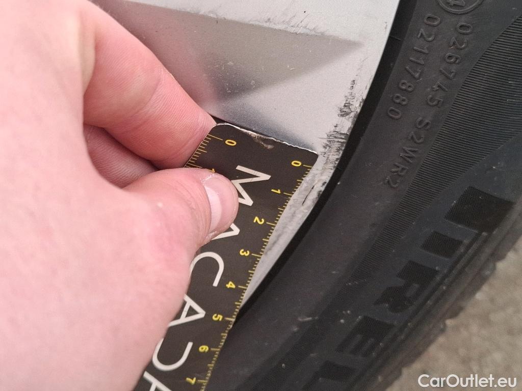  Renault  Megane  IV Berline 5pt. Business 1.5 dCi 115CV BVM6 E6d #32