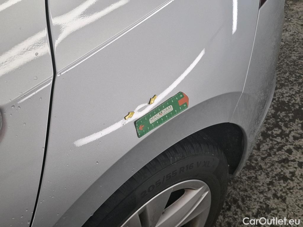  Volkswagen  Golf  VOLKSWAGEN / 2020 / 5P / Berline 2.0 TDI SCR 115 DSG7 Life Busi #10