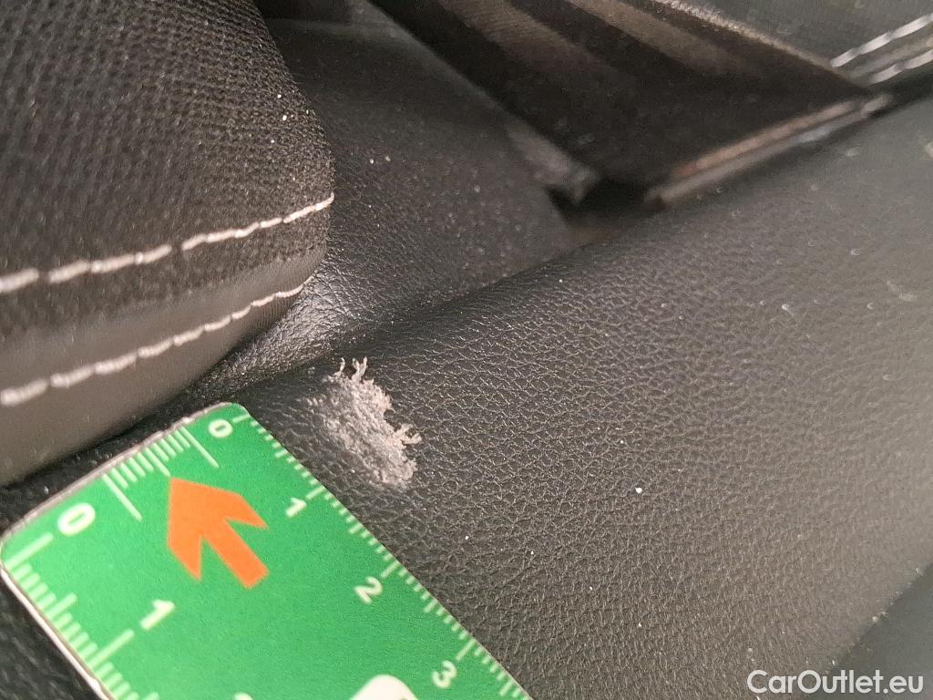  Renault  Clio  IV Business 0.9 TCe 90CV BVM5 E6 #21