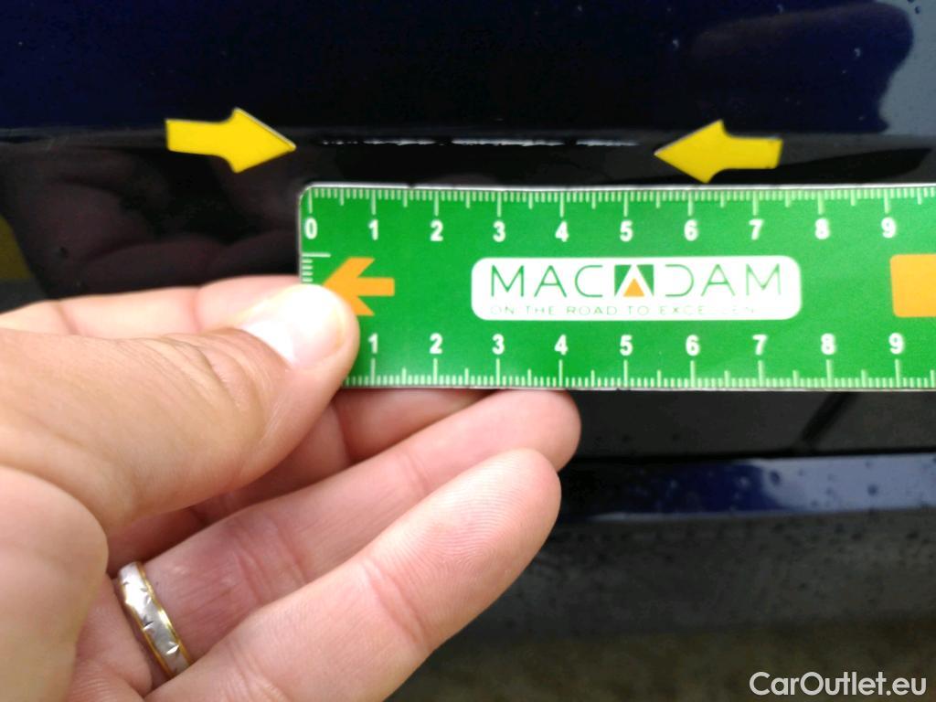  Volkswagen  Golf  VOLKSWAGEN / 2020 / 5P / Berline 2.0 TDI SCR 150 DSG7 Life Busi #27