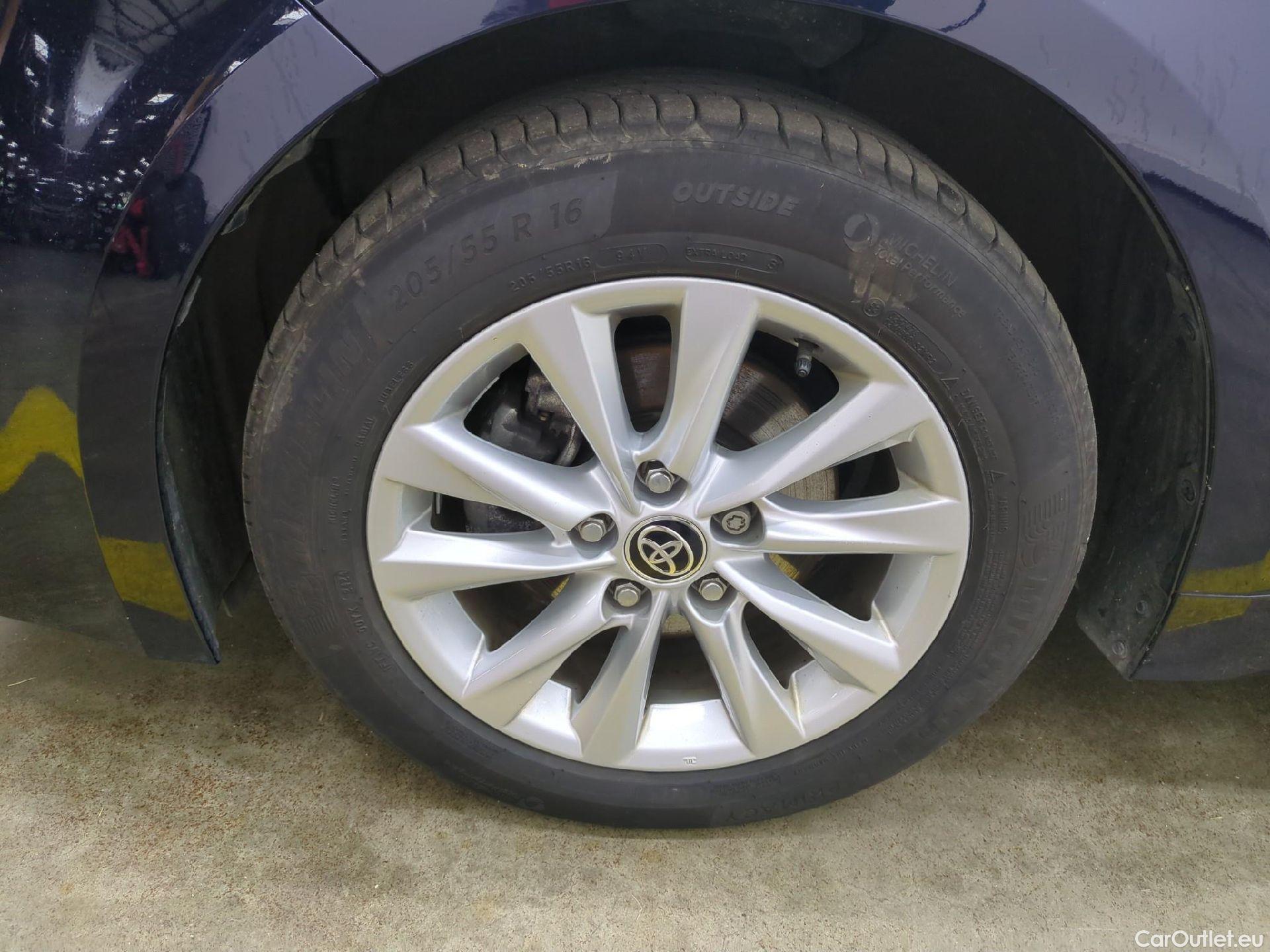  Toyota  Corolla TOYOTA  Touring Sports / 2018 / 5P / Break Hybride 122h Dynamic Business Beyond Zer #1