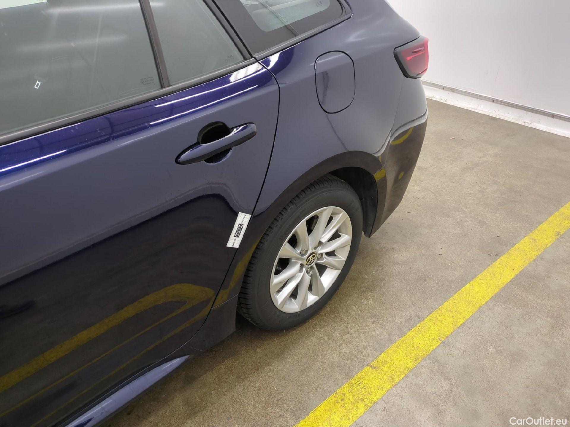  Toyota  Corolla TOYOTA  Touring Sports / 2018 / 5P / Break Hybride 122h Dynamic Business Beyond Zer #29