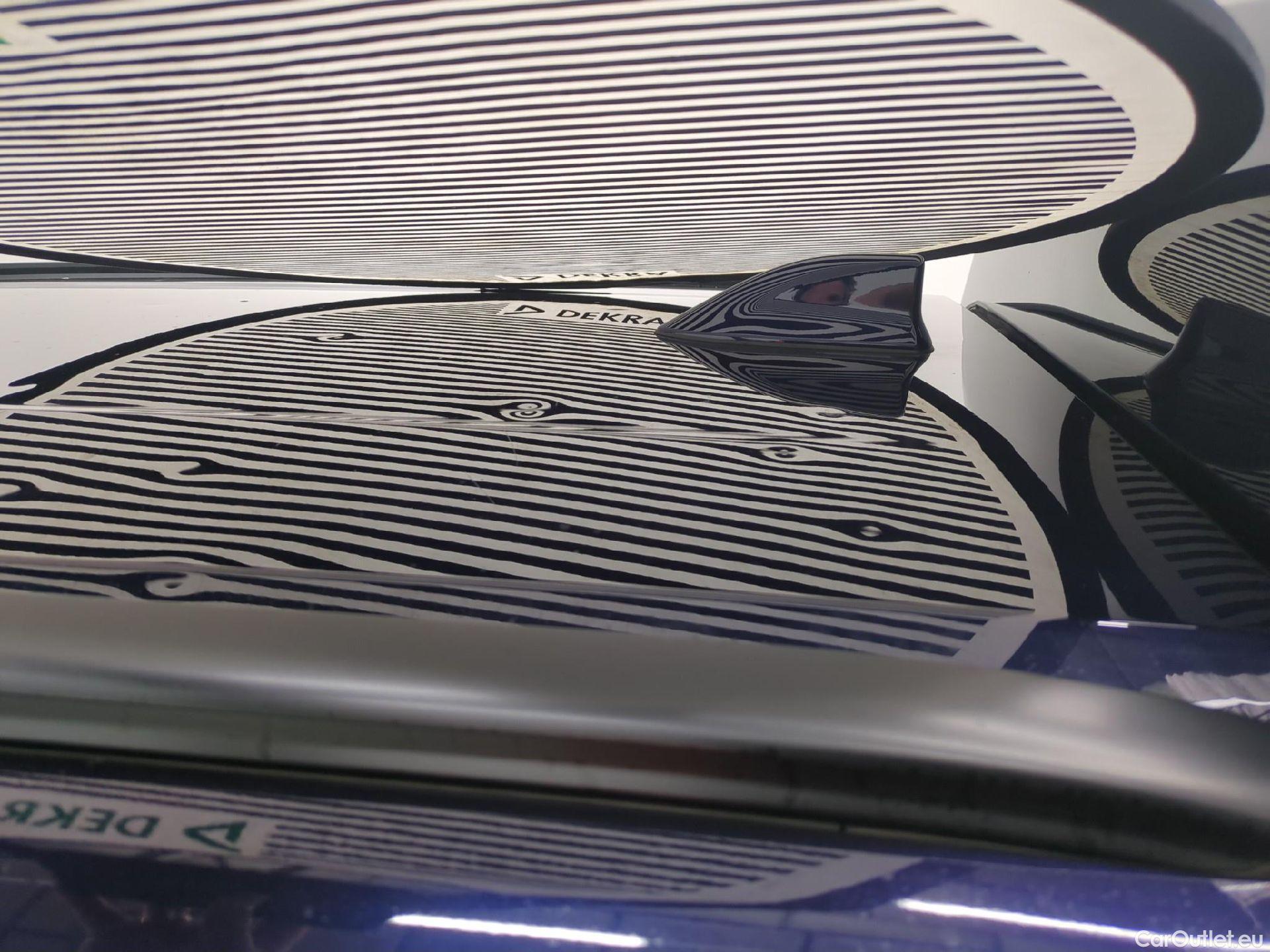  Toyota  Corolla TOYOTA  Touring Sports / 2018 / 5P / Break Hybride 122h Dynamic Business Beyond Zer #25