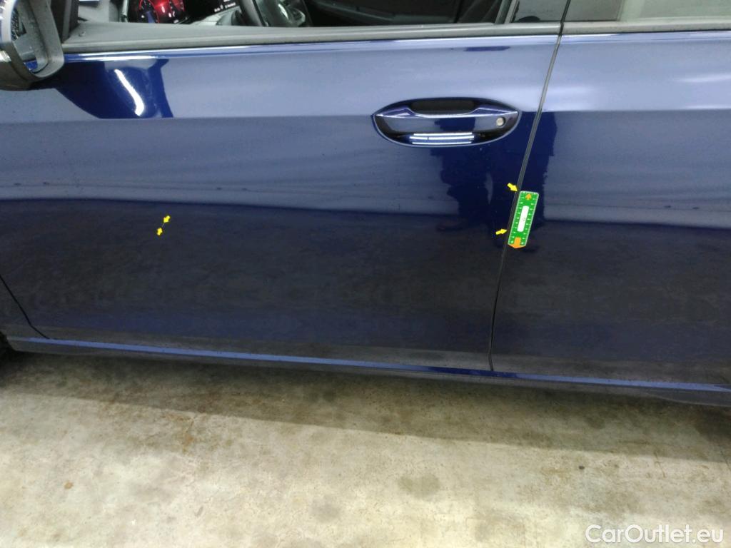  Volkswagen  Golf  VOLKSWAGEN / 2020 / 5P / Berline 2.0 TDI SCR 150 DSG7 Life Busi #14